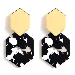 ⭐️{BOGO}⭐️ Acrylic Drop Earrings in Black & White